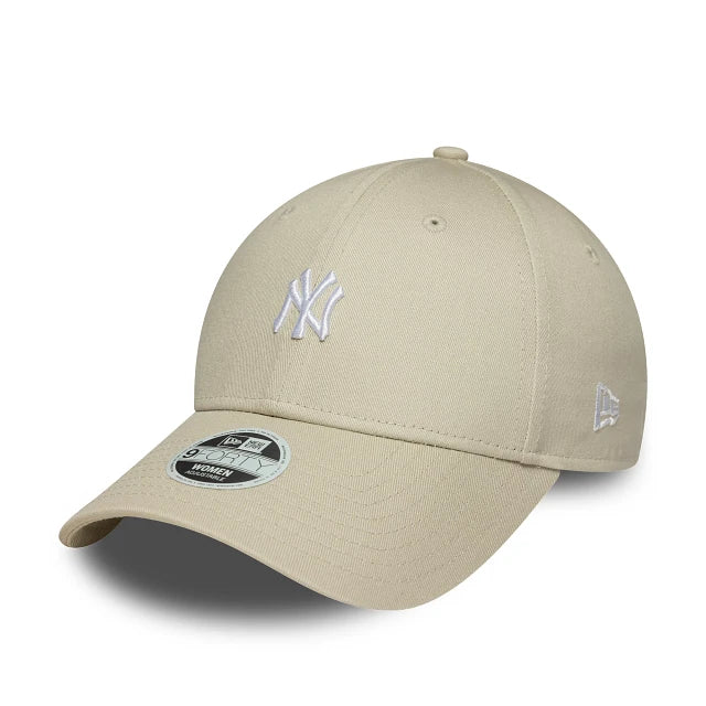 NEW ERA | GORRAS | MUJER | WMNS MINI LOGO 9FORTY NEYYAN STNWHI | BEIGE