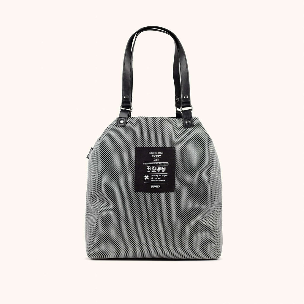 MUNICH | BAGS | WOMEN | GOGO SPIN REVERSIBLE TOTE BAG | BLACK