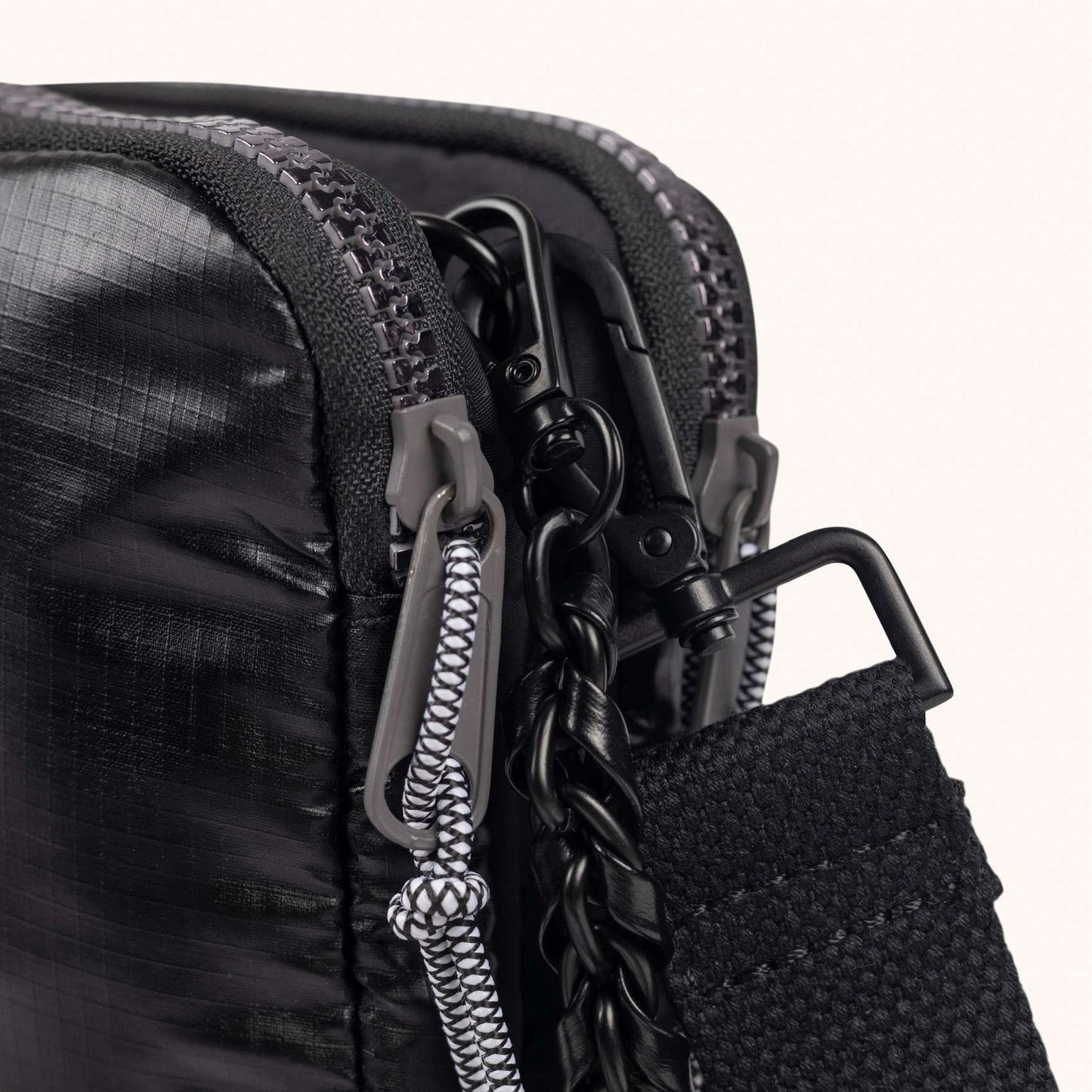 MUNICH | BOLSOS | MUJER | DEEP RECYCLED CROSSBODY DOUBLE | NEGRO