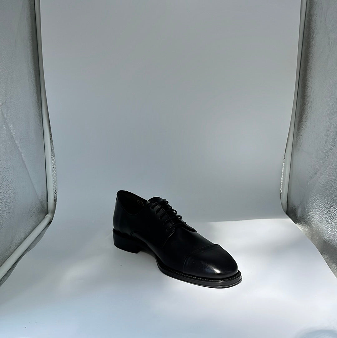 LUIS GONZALO 1966 | أحذية ديربي للرجال | TERNERA TAMPONA PUNTERA REDONDEADA | أسود