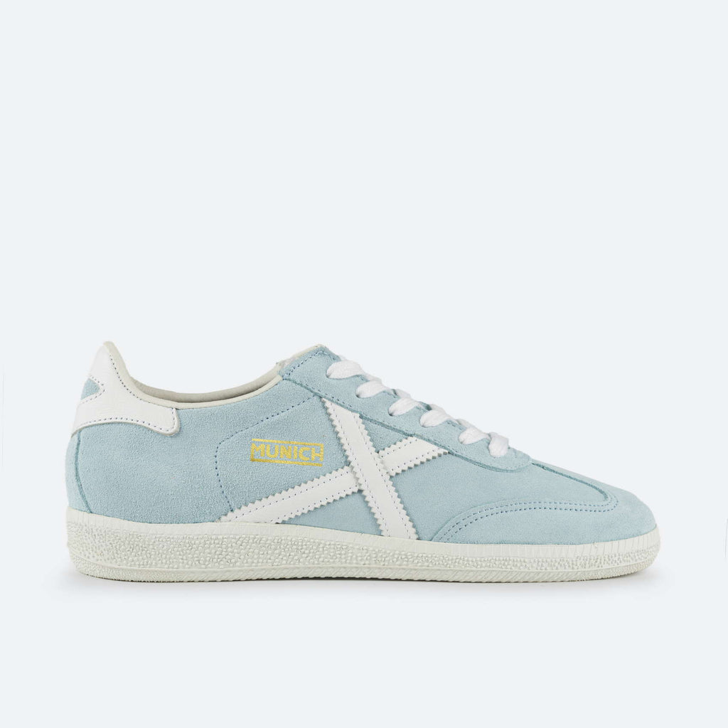 MUNICH Barru 169: blue trainers for women