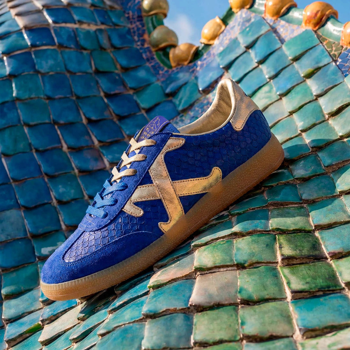 MUNICH | SNEAKERS | UNISEX | BARRU ESCAMA DEL DRAC -CASA BATLLÓ AZUL | AZUL