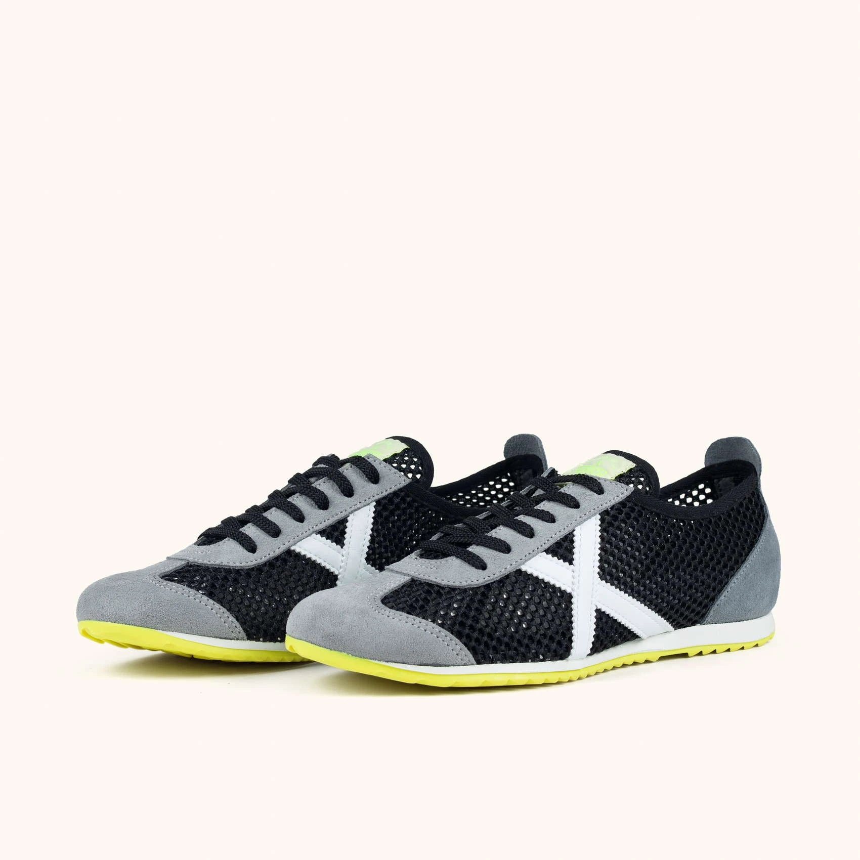 MUNICH Osaka 581: svart sneakers unisex