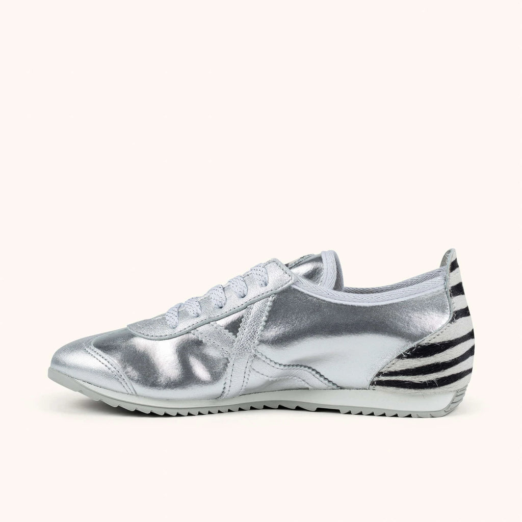 MUNICH | SNEAKERS | UNISEX | OSAKA 590 | SILVER