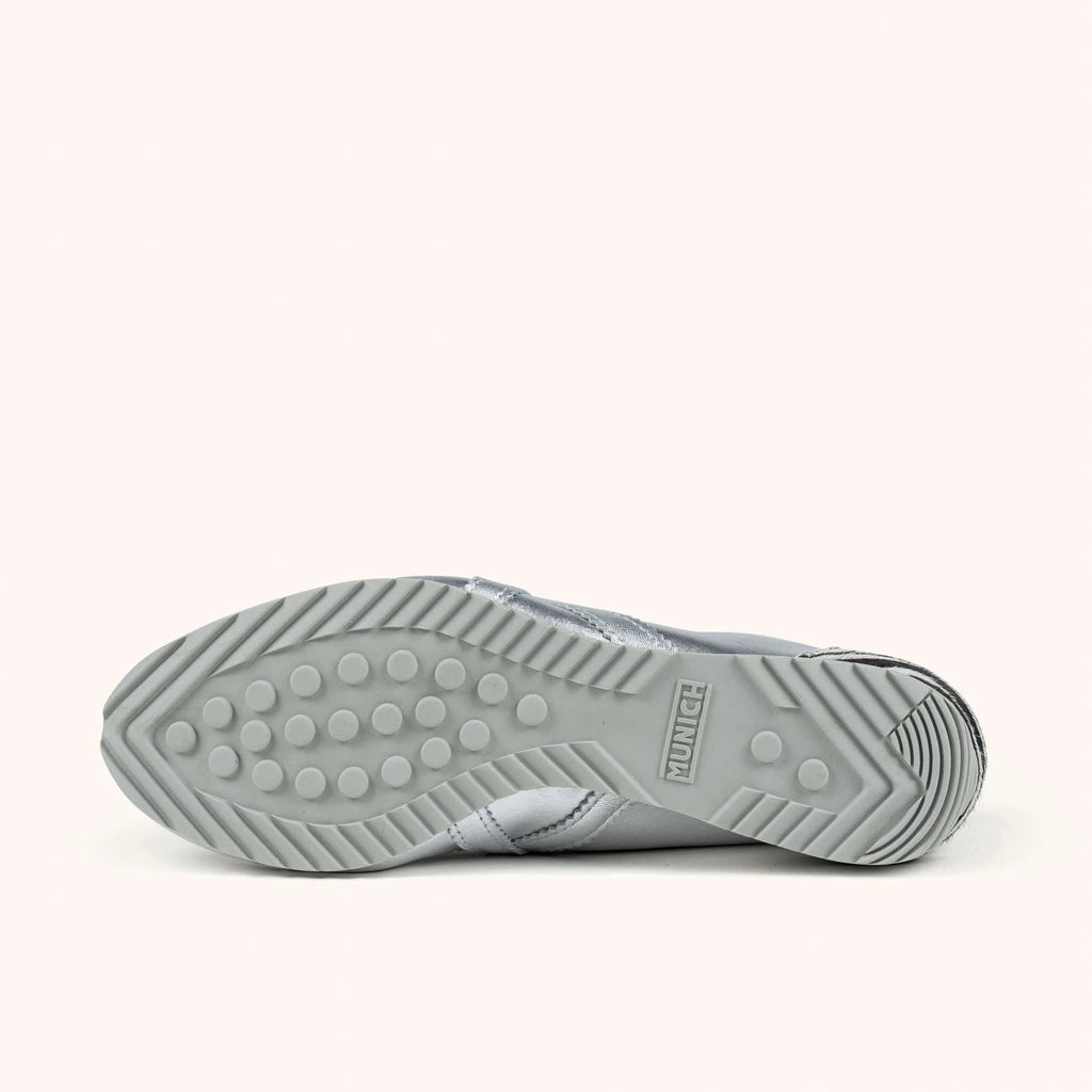 MUNICH | SNEAKERS | UNISEX | OSAKA 590 | SILVER