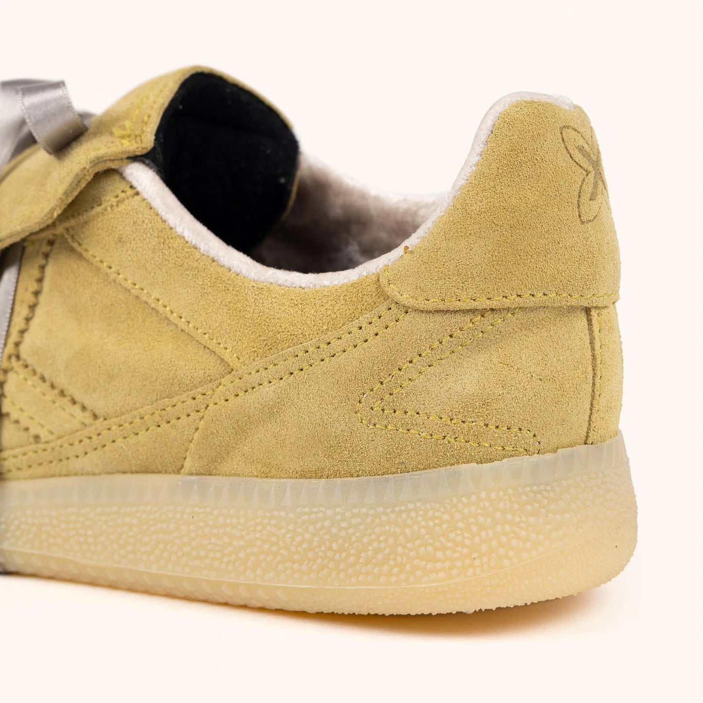 MUNICH | SNEAKERS | DAMES | MUNDIAL STRADA SUEDE 03 | GROEN