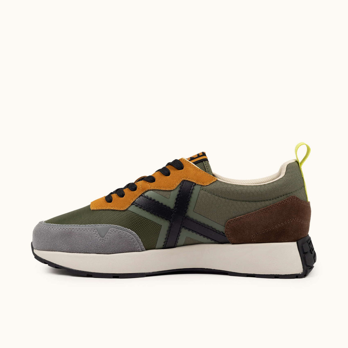 MUNICH | SNEAKERS | HOMBRE | XEMINE 82 | CAQUI