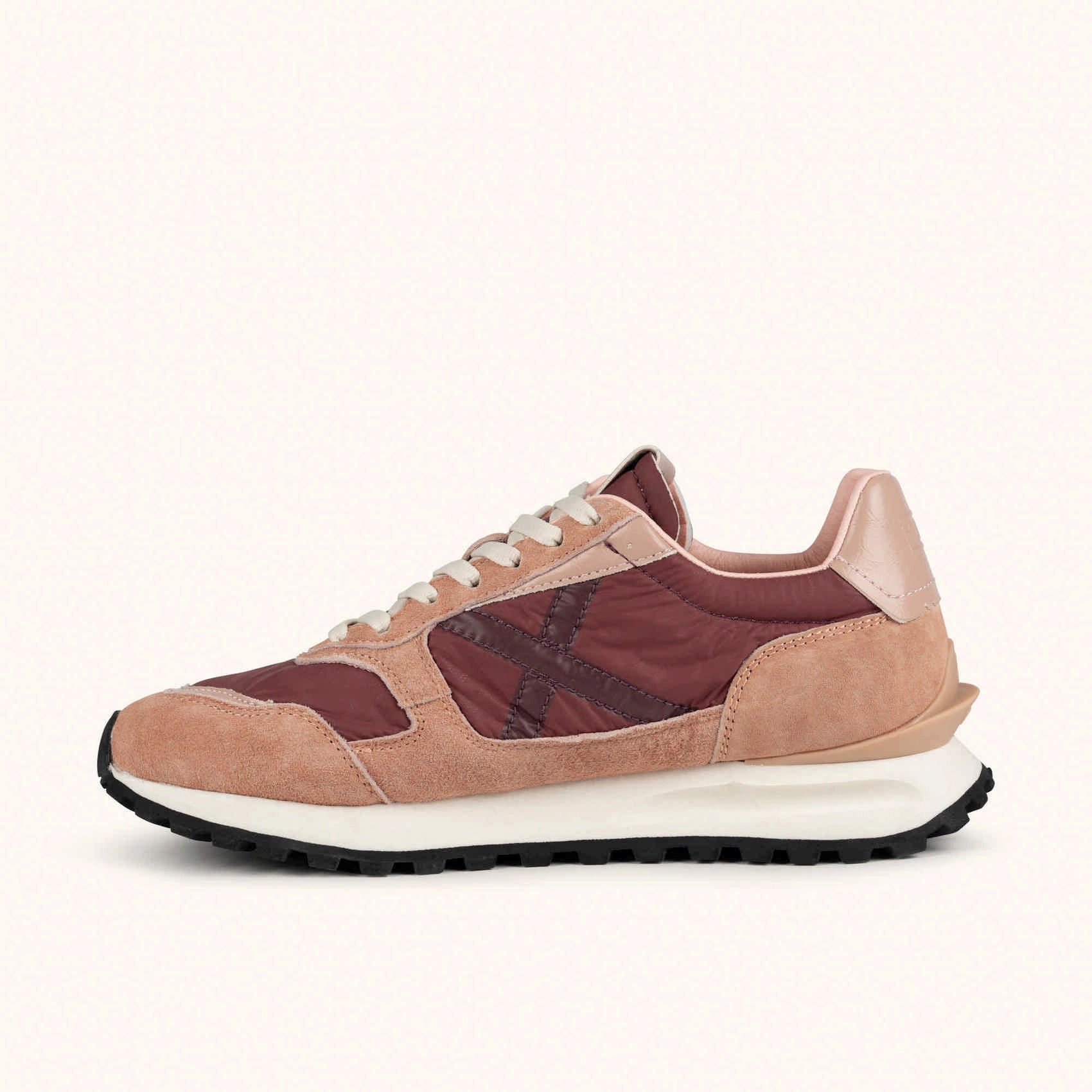 MUNICH Leggera WMN: rouge baskets unisexe