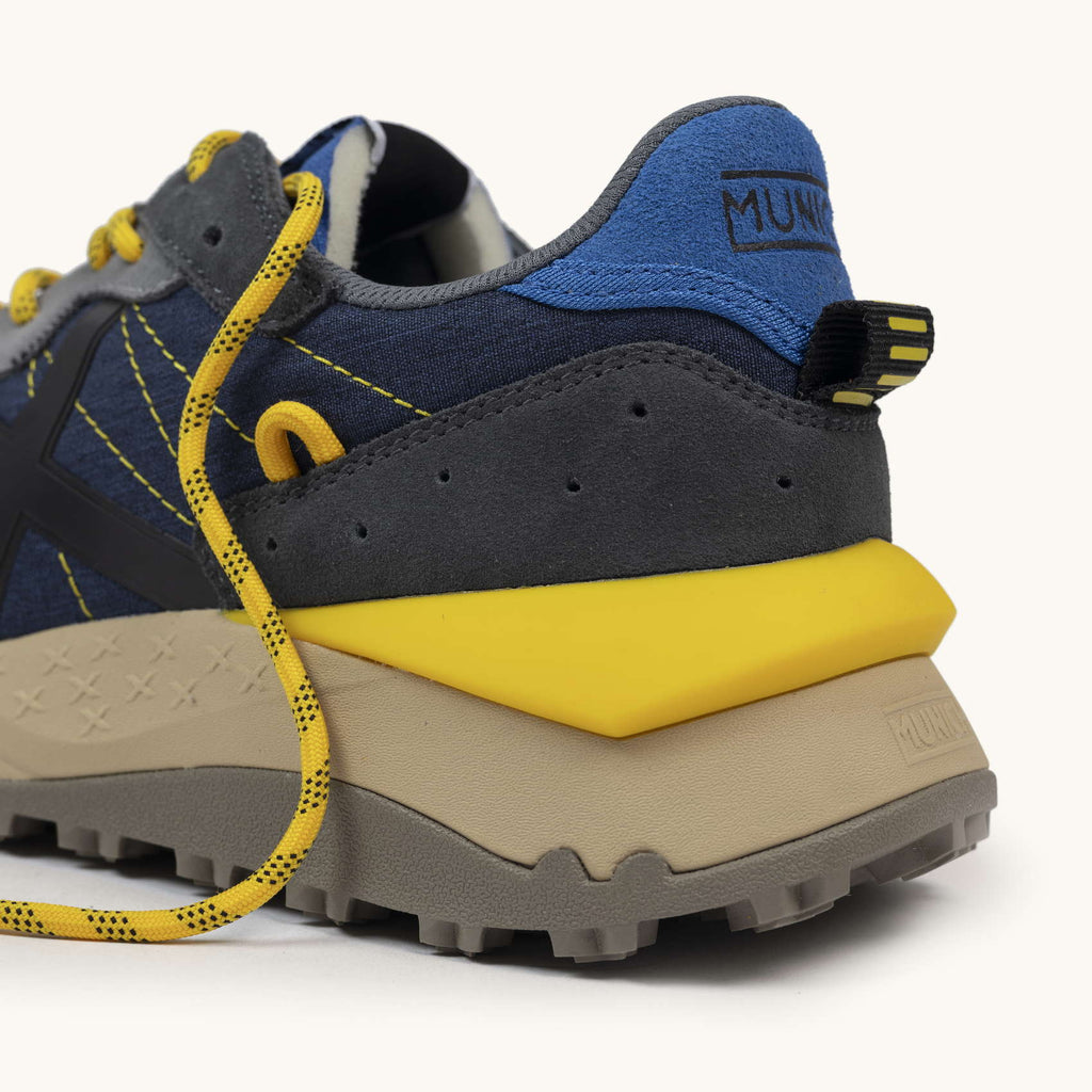 MUNICH Shibuya 32: ブルー スニーカー メンズ