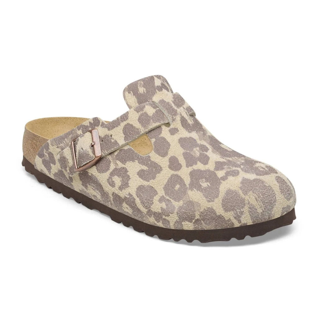 BIRKENSTOCK Boston LEO Sandcastle: animal print сабо для женщин