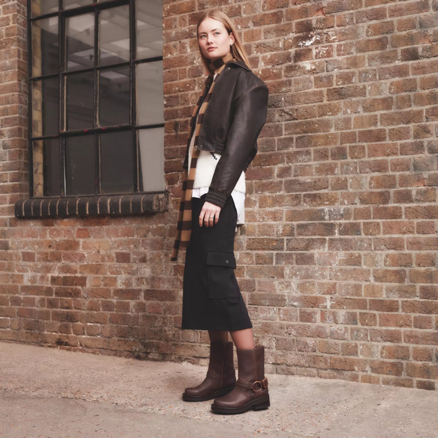 CLARKS | WOMEN'S BOOTS | REBELLE UP WALNUT LEATHER | BROWN