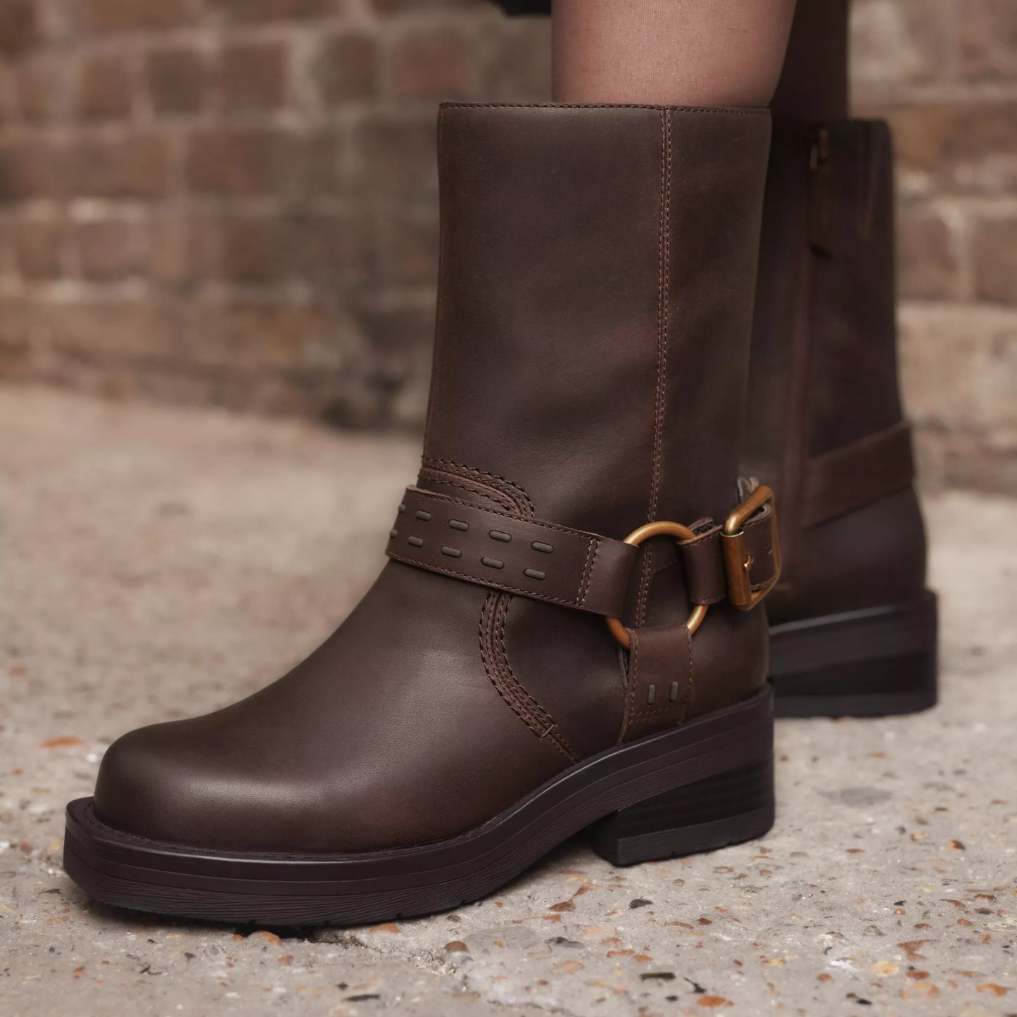 CLARKS | WOMEN'S BOOTS | REBELLE UP WALNUT LEATHER | BROWN