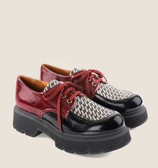 CHIE MIHARA | SABATES CASUAL DONA | QAMBA SUCRE TESTA | VERMELL