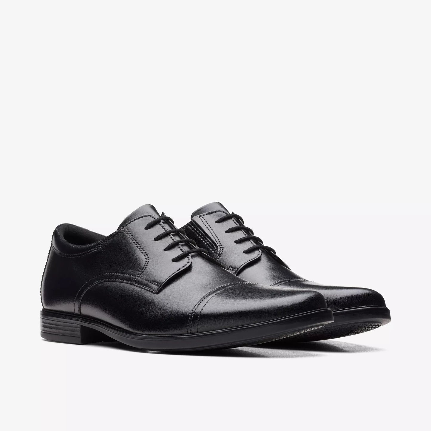CLARKS | ZAPATOS DE VESTIR | HOMBRE | WHIDDON CAP BLACK LEATHER | NEGRO