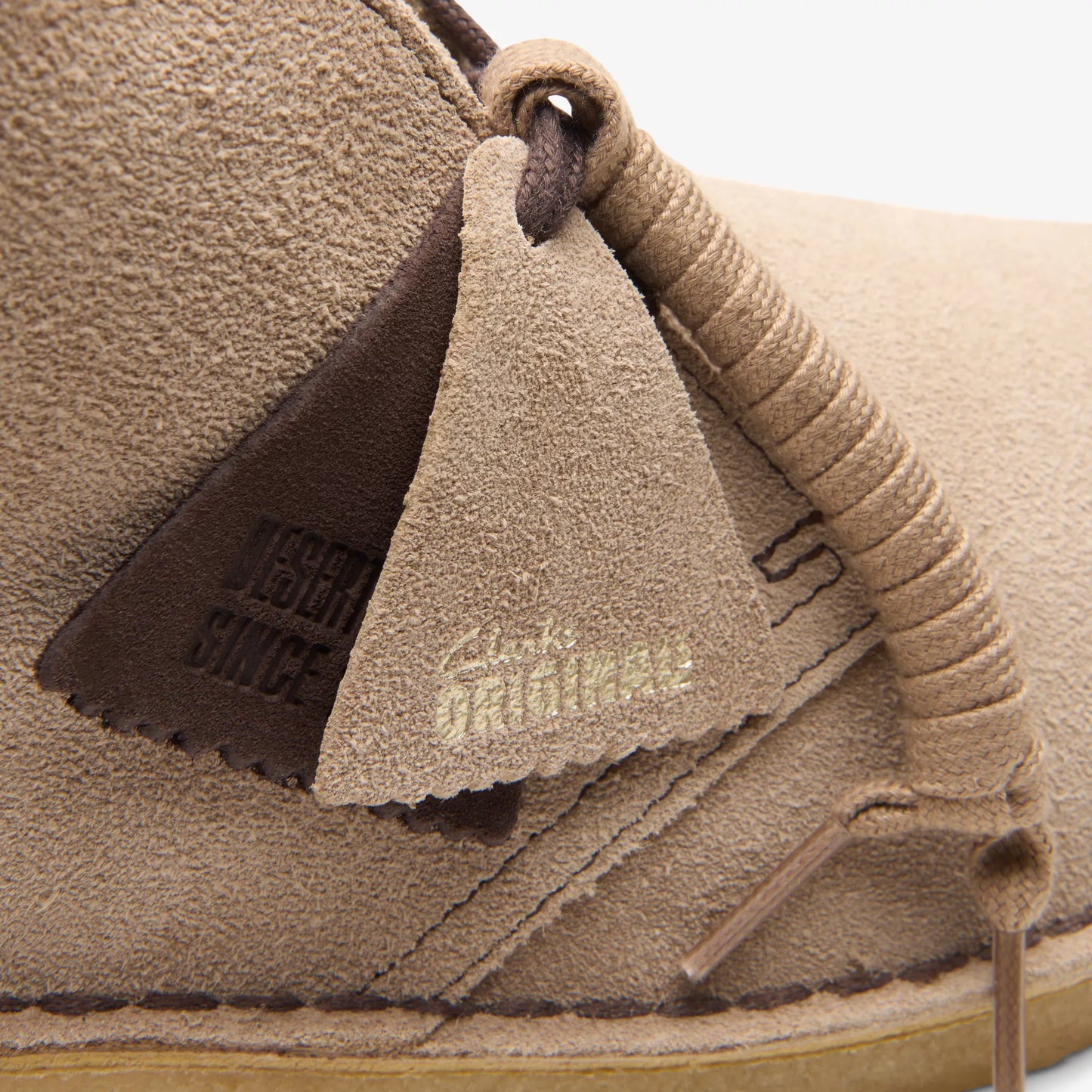 CLARKS | 靴子 | 男士 | CLARKWOOD 沙漠靴 狼纹绒面革