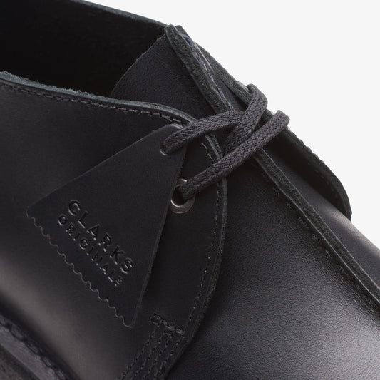 Zapatos Casual De La Marca Clarks  Para Hombre Modelo Desert Trek Black Leather En Color Negro