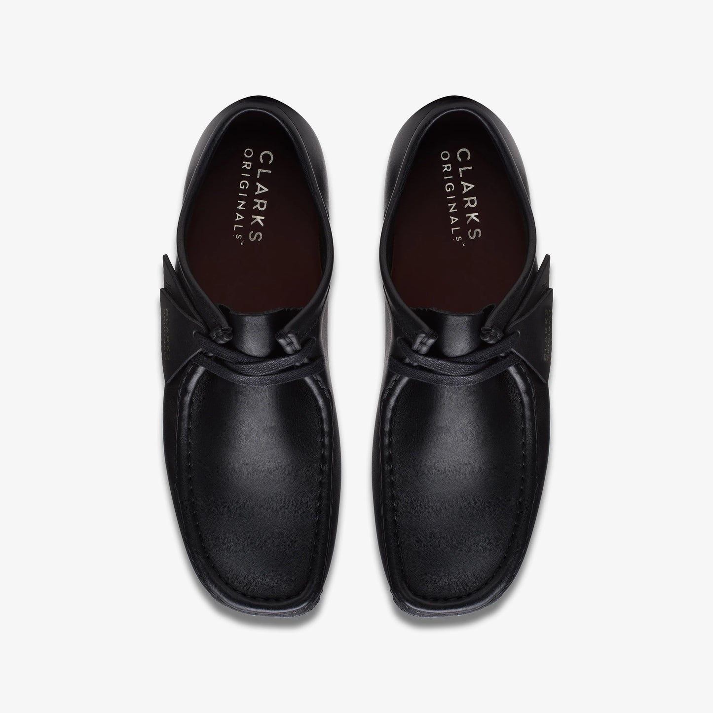 Zapatos Casual De La Marca Clarks  Para Hombre Modelo Wallabee Black Leather En Color Negro