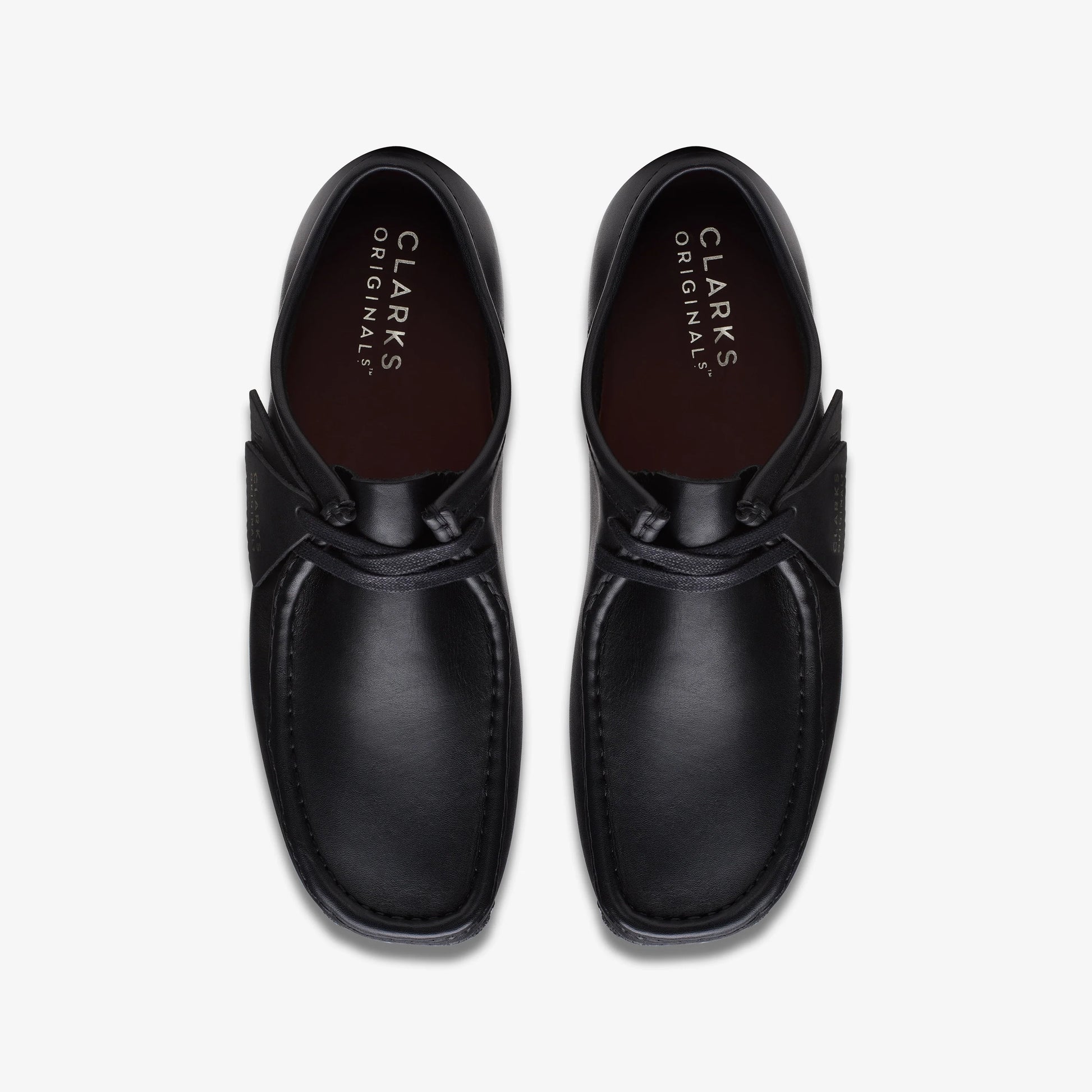 Zapatos Casual De La Marca Clarks  Para Hombre Modelo Wallabee Black Leather En Color Negro