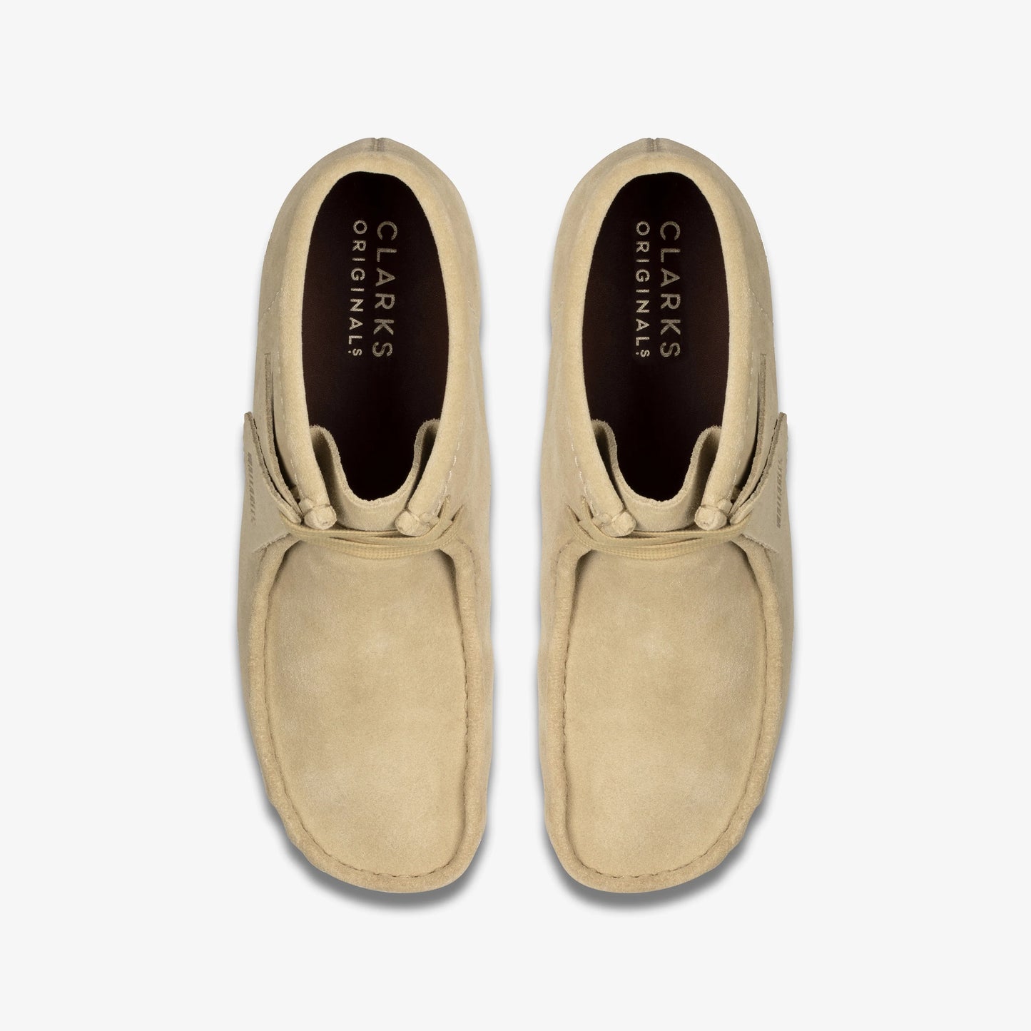 Botas De La Marca Clarks  Para Hombre Modelo Wallabee Boot Maple Suede En Color Beige