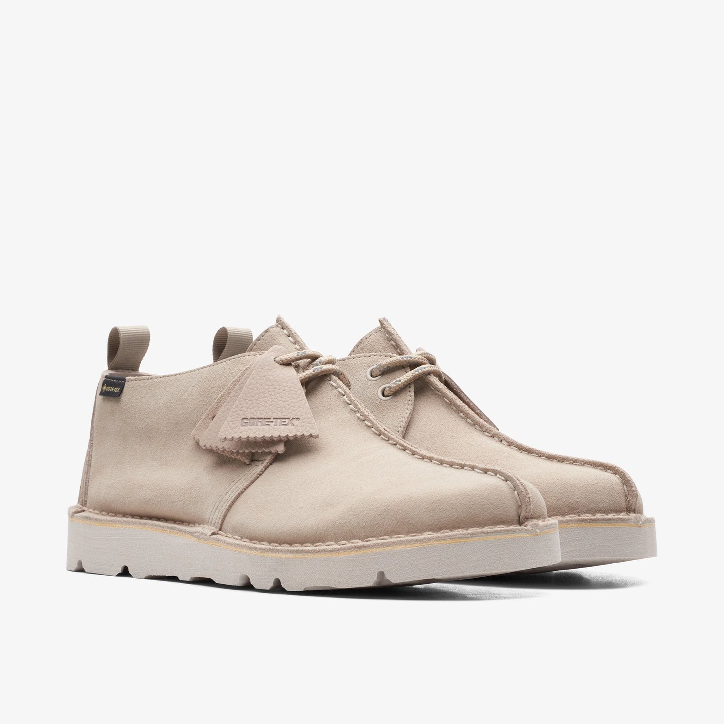 Zapatos Casual De La Marca Clarks  Para Hombre Modelo Desert Trekgtx Sand Suede En Color Beige