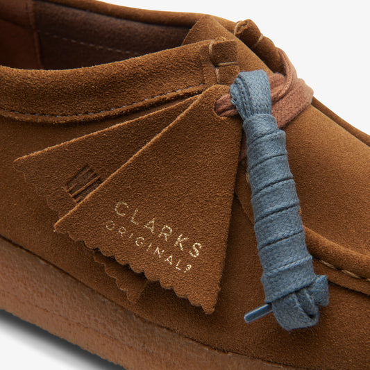 Sandalias De La Marca Clarks  Para Mujer Modelo Wallabee. Cola Suede En Color Negro