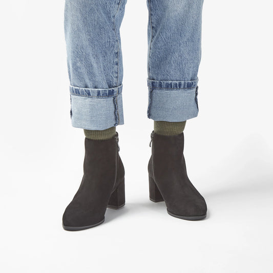 Botas De La Marca Clarks  Para Mujer Modelo Freva55 Zip Black Sde En Color Negro