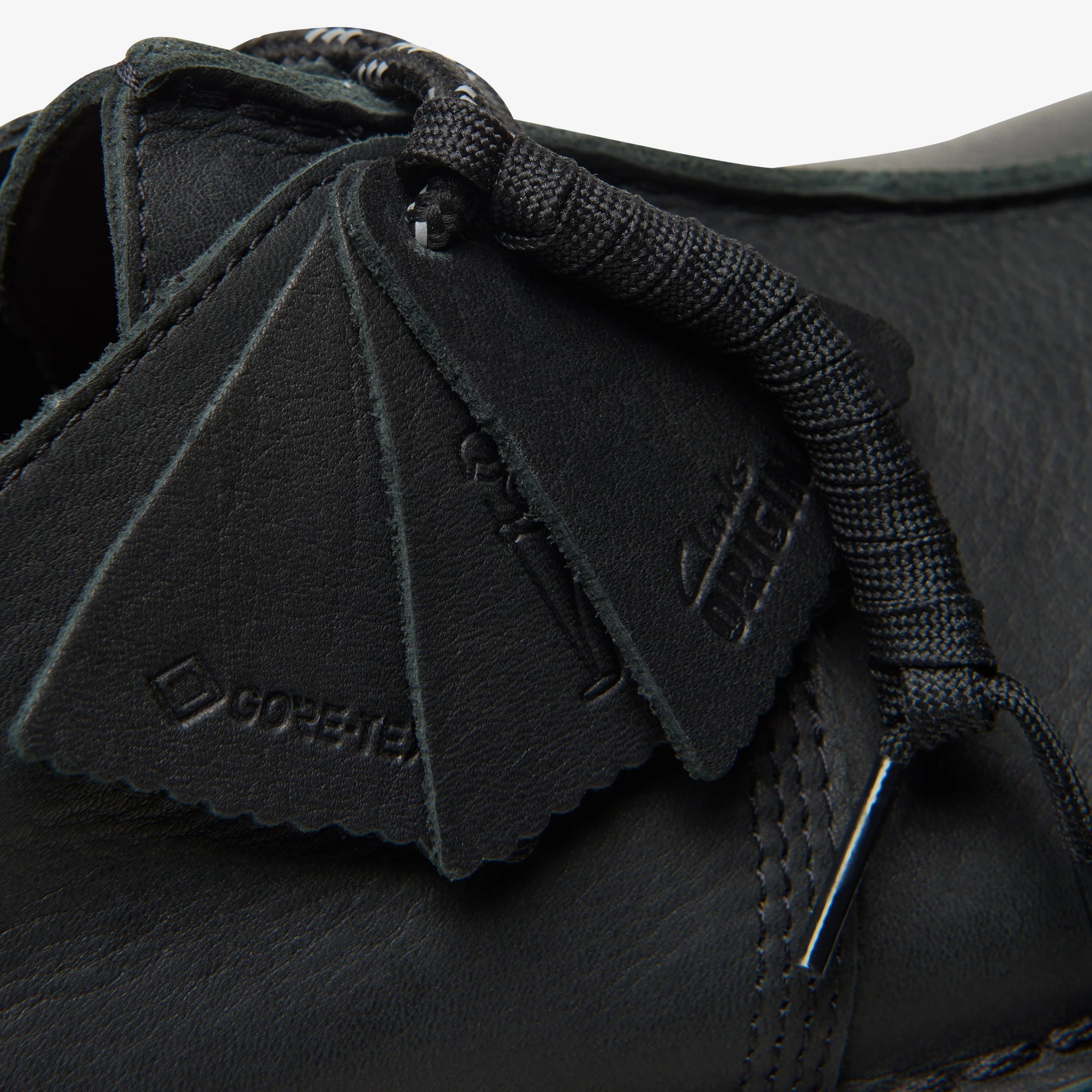 Zapatos Casual De La Marca Clarks  Para Hombre Modelo Desert Trekgtx Black Leather En Color Negro