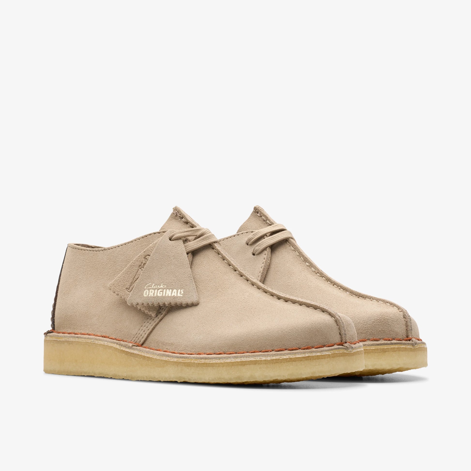 Zapatos Casual De La Marca Clarks  Para Hombre Modelo Desert Trek Sand Suede En Color Beige