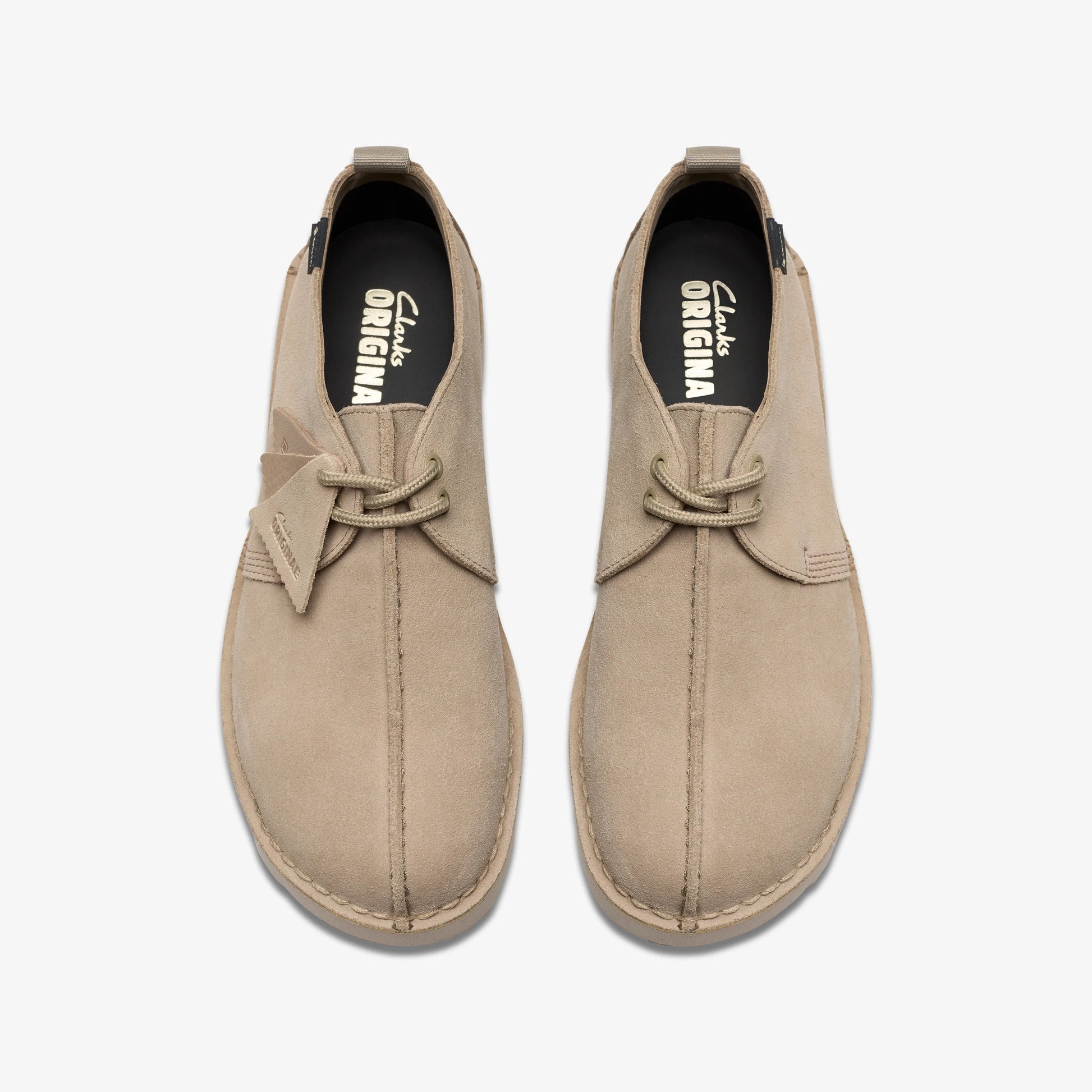 Zapatos Casual De La Marca Clarks  Para Hombre Modelo Desert Trekgtx Sand Suede En Color Beige