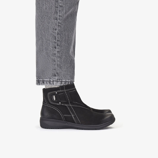 Botas De La Marca Clarks  Para Mujer Modelo Carleigh Style Black Nubuck En Color Negro