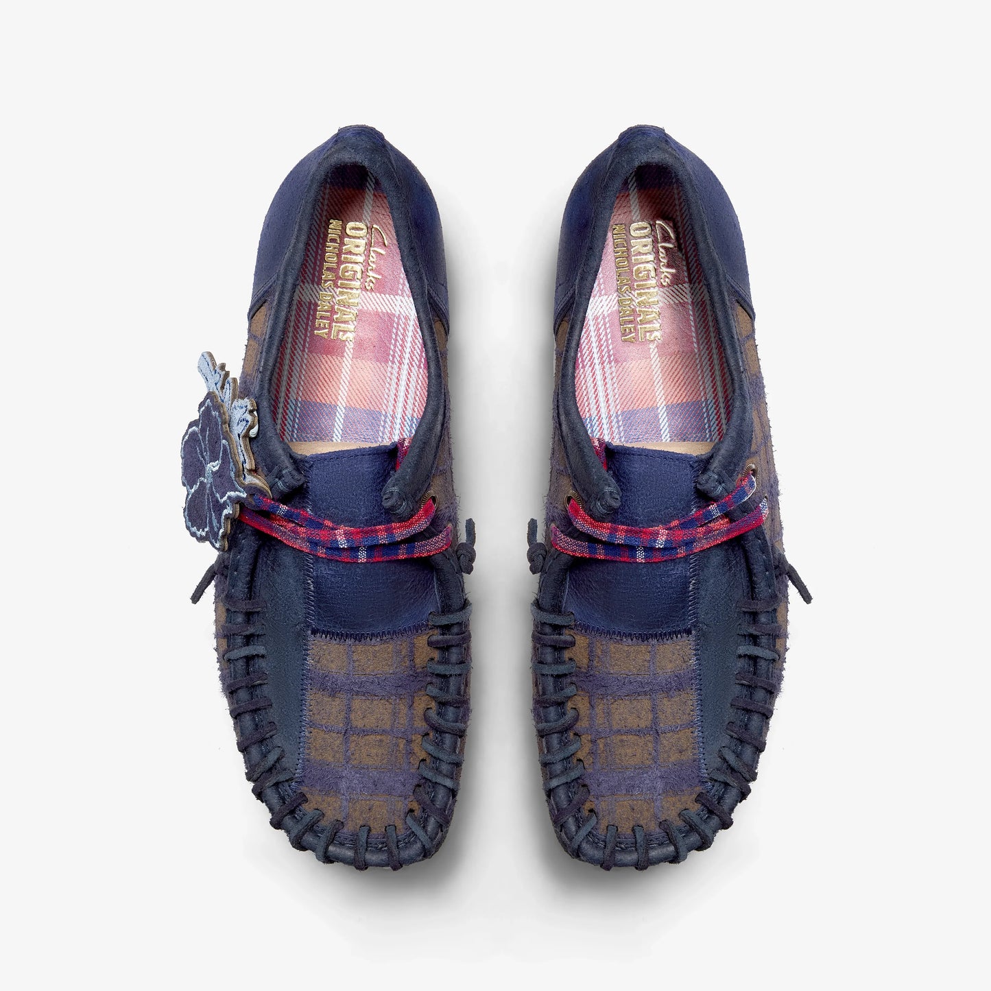Zapatos Casual De La Marca Clarks  Para Hombre Modelo Wallabee Navy Combi En Color Azul