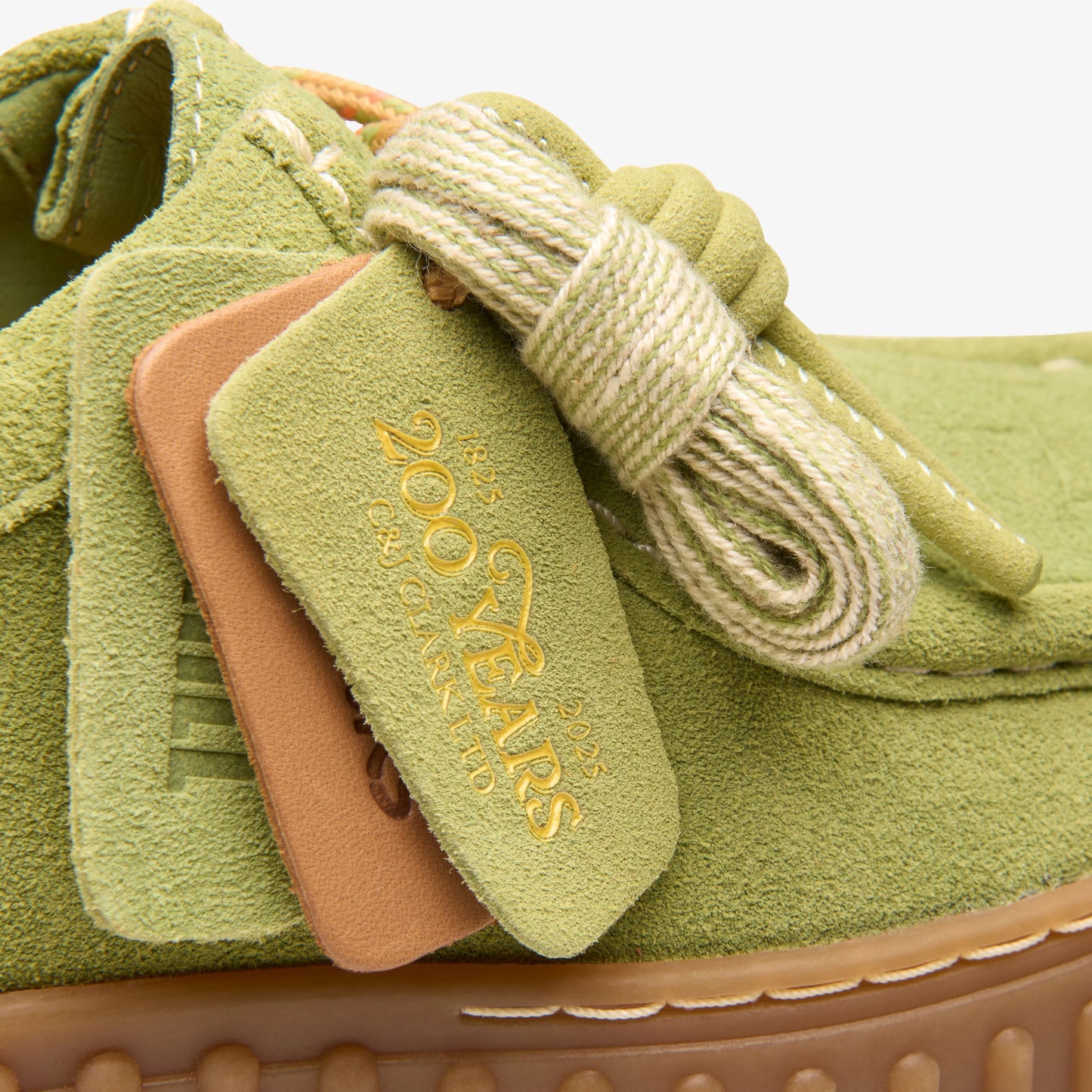 Zapatos Casual De La Marca Clarks  Para Mujer Modelo Torhill Bee Apple Suede Multicolor