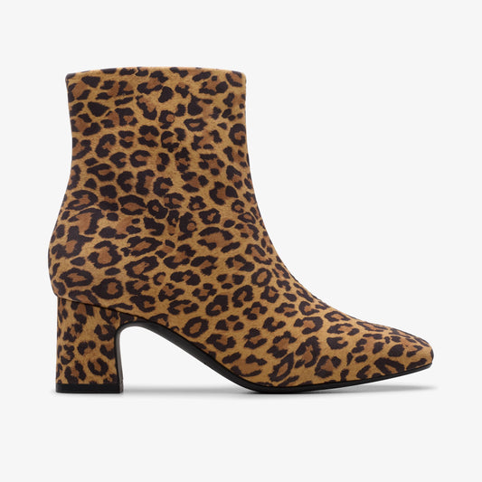 Botas De La Marca Clarks  Para Mujer Modelo Fernie Zip Leopard Suede En Color Animal Print