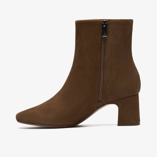 Botas De La Marca Clarks  Para Mujer Modelo Fernie Zip Walnut Suede En Color Marrón