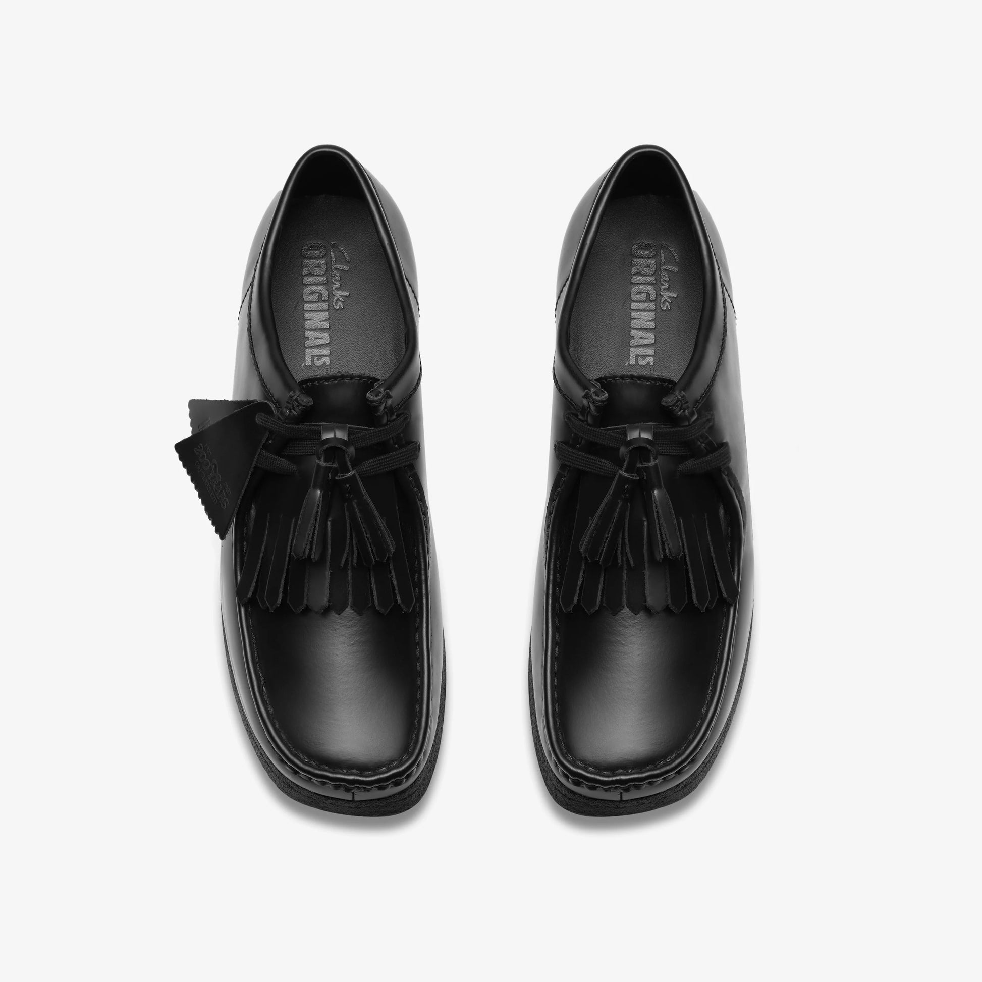 Zapatos Casual De La Marca Clarks  Para Hombre Modelo Wallabee Blk Hishine Lea En Color Negro
