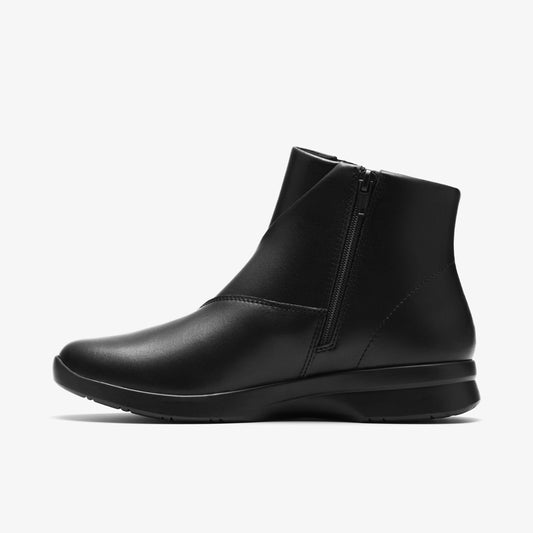 Botas De La Marca Clarks  Para Mujer Modelo Ellowyn Deva Black Leather En Color Negro