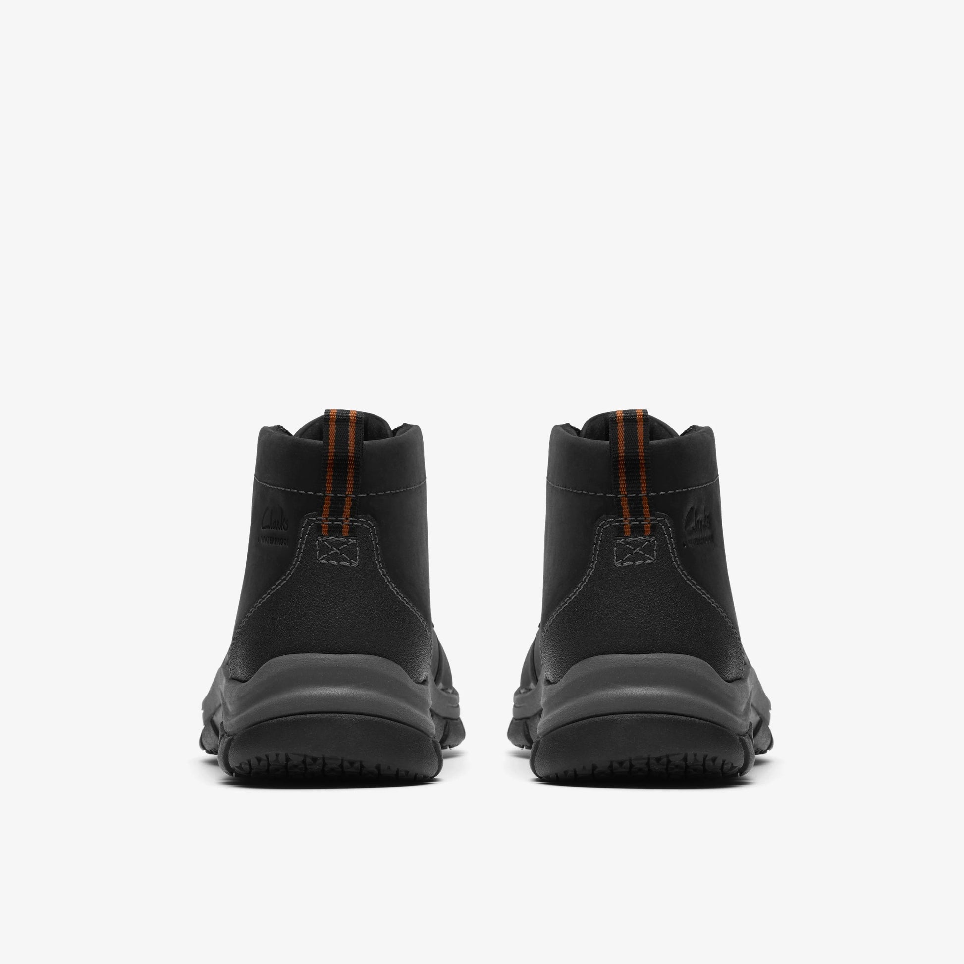 Botas De La Marca Clarks  Para Hombre Modelo Walpath Chukka Black Leather En Color Negro