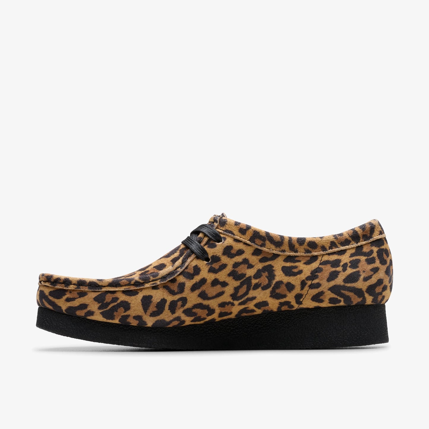 Zapatos Casual De La Marca Clarks  Para Mujer Modelo Wallabeeevosh Leopard Suede En Color Animal Print
