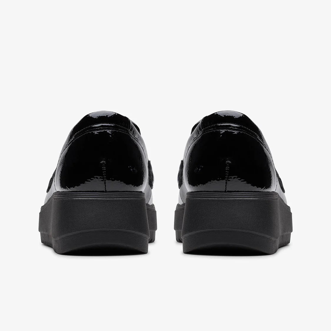 CLARKS | ZAPATOS CASUAL | MUJER | ZYLAH TOP BLACK CRINKLEPAT | NEGRO