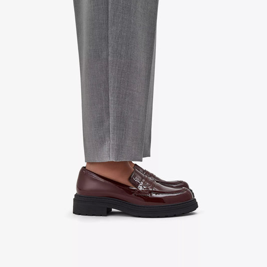 CLARKS | MOCASINES | MUJER | ORINOCO3 EDGE BURGUNDY PATENT | BURDEOS
