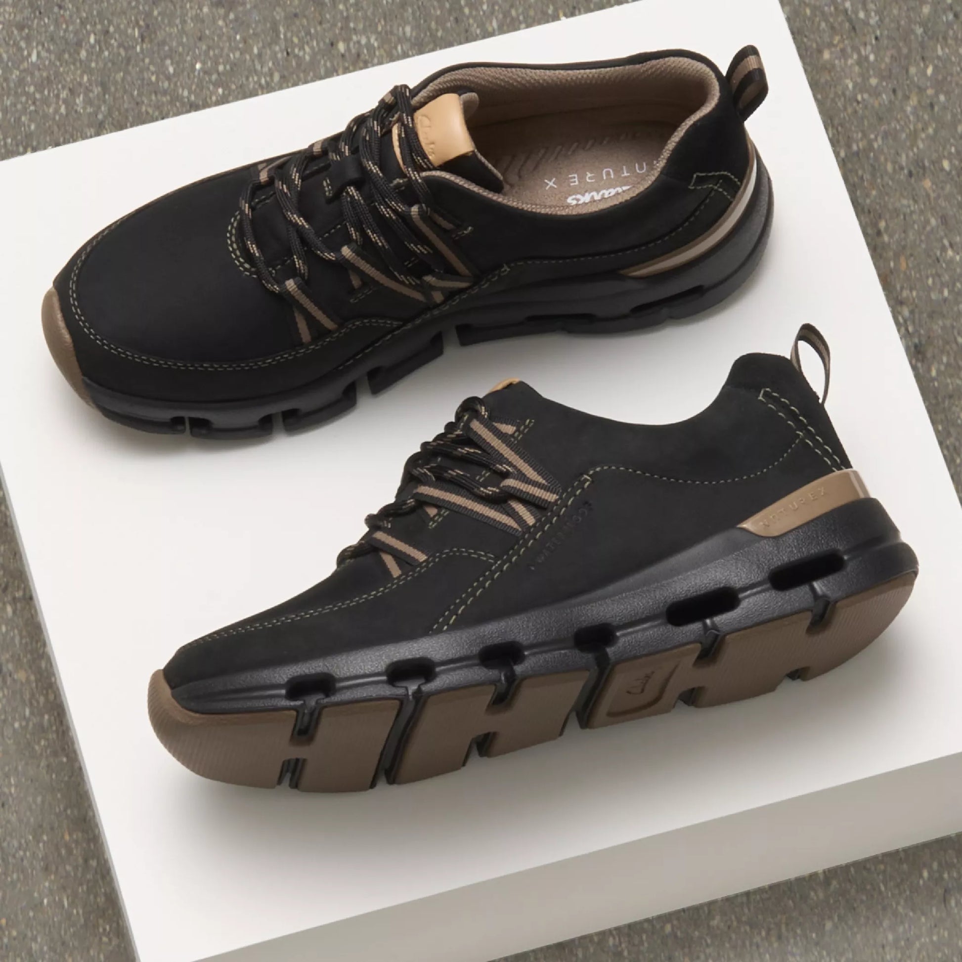 SNEAKERS CLARKS MODELLO NATUREX TIE WP NERO NERO COMBI NBK DA