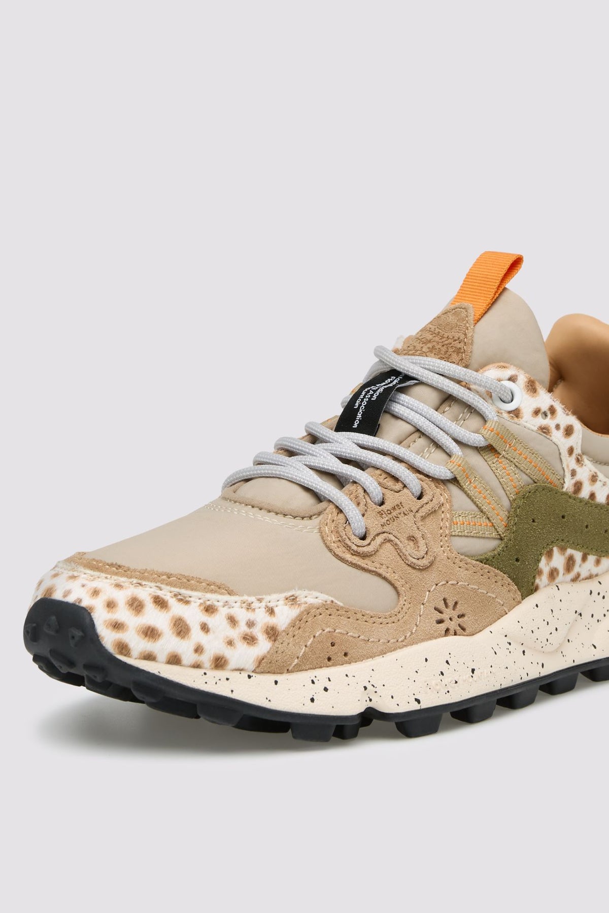 FLOWER MOUNTAIN Yamano 3 UNI COW Velour Beige-cognac-brown: коричневый кроссовки для женщин