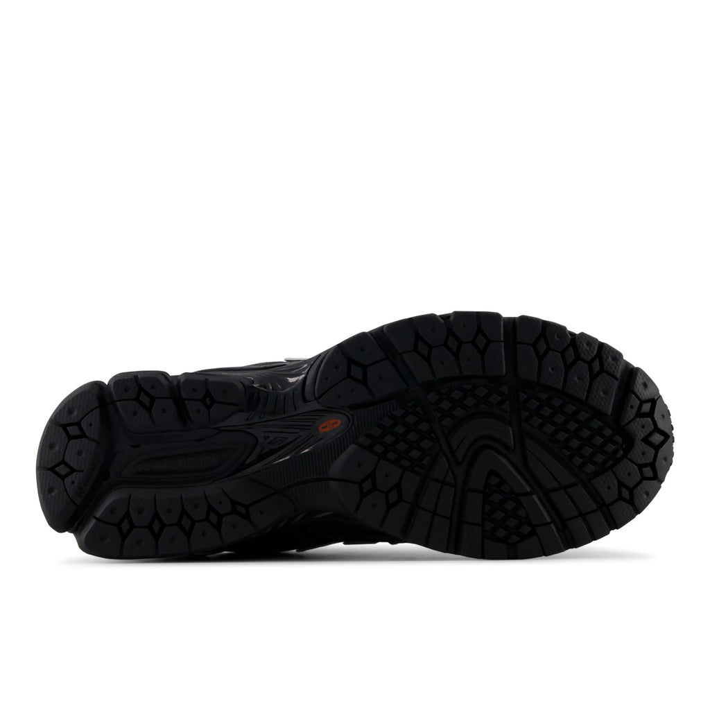 NEW BALANCE 1906 Black: чорний кросівки для чоловіків