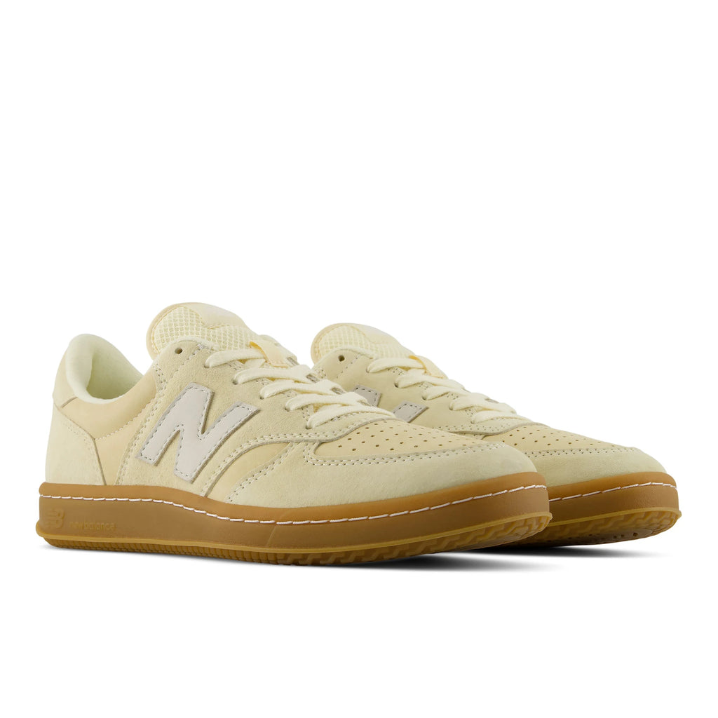 NEW BALANCE 500 Calcium: ベージュ スニーカー レディース