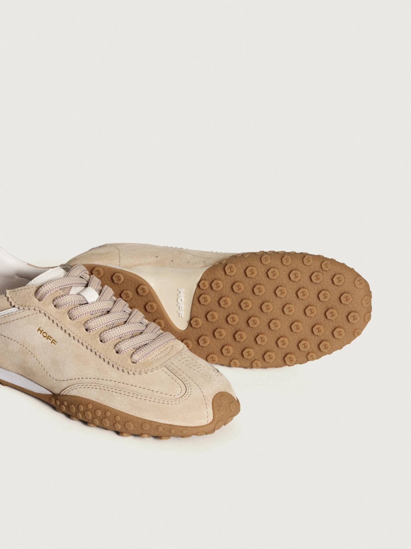 Zapatillas Urbanas Marca Hoff Modelo Bird Beige Para Mujer