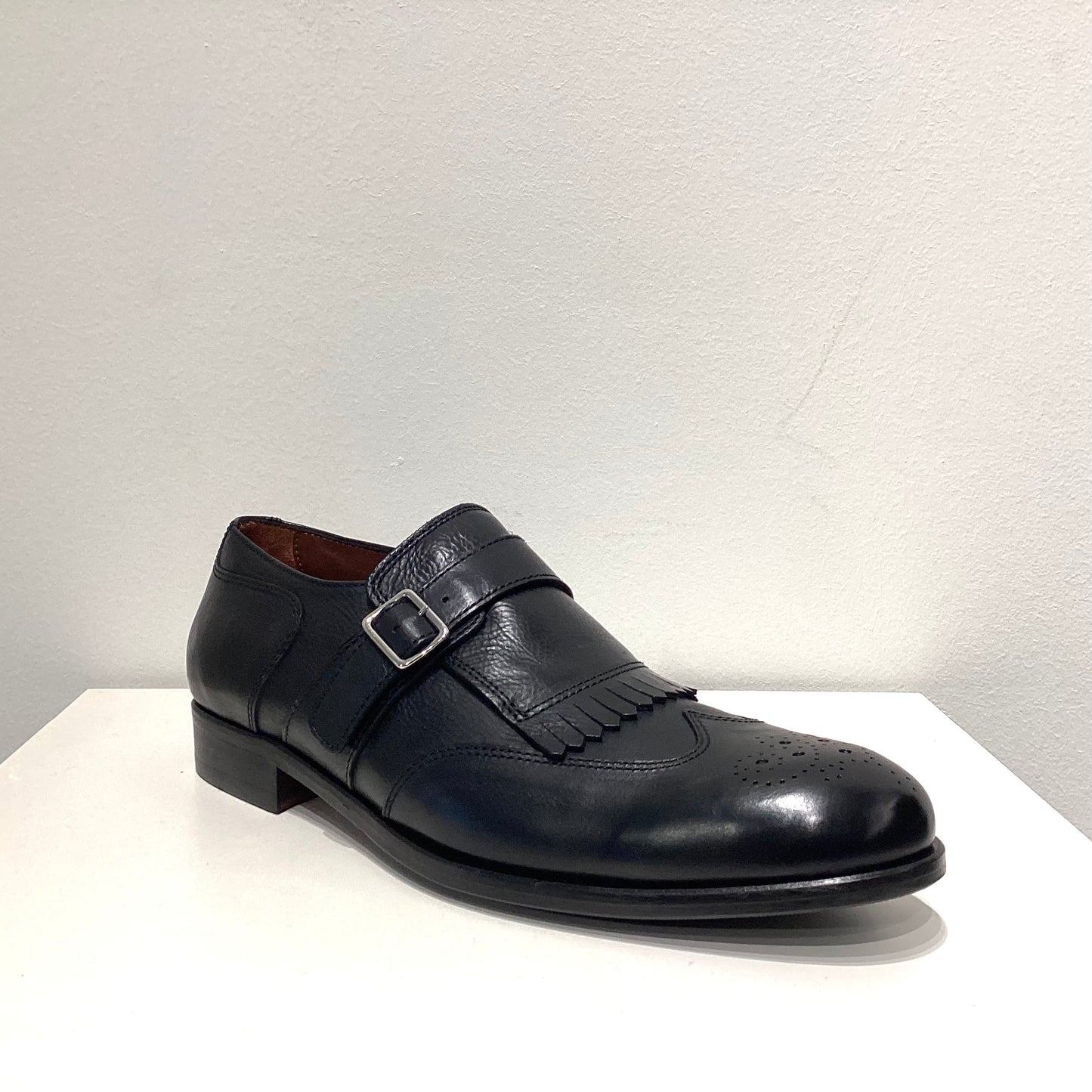 LOTTUSSE | MEN'S DRESS SHOES | LUTTON BUCKLE SHOES BLACK COWHIDE | BLACK