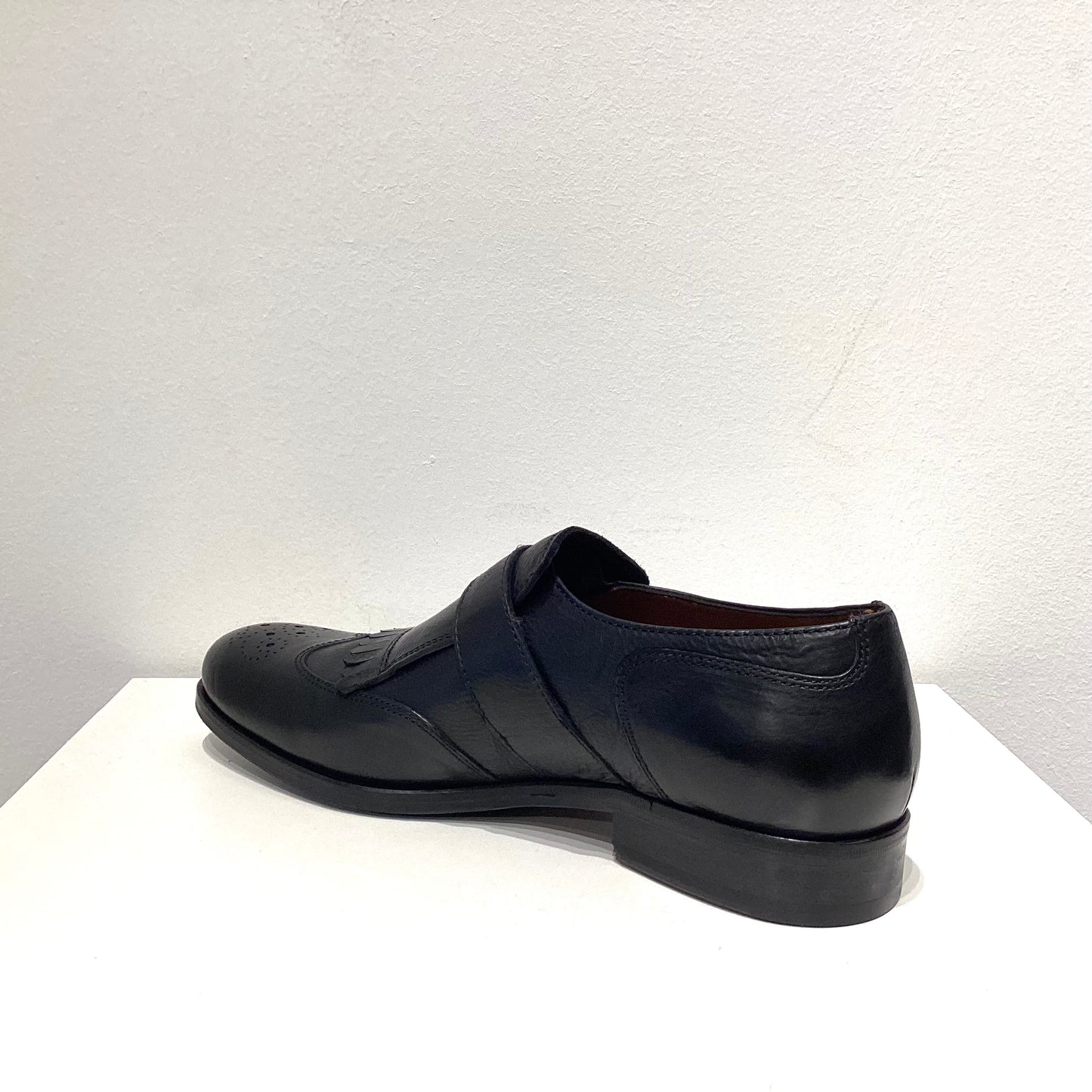 LOTTUSSE | MEN'S DRESS SHOES | LUTTON BUCKLE SHOES BLACK COWHIDE | BLACK