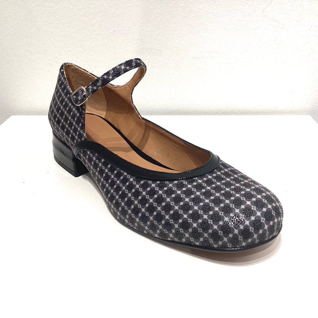 AUDLEY | DAMESSCHOENEN | ZWART GEO | ZWART