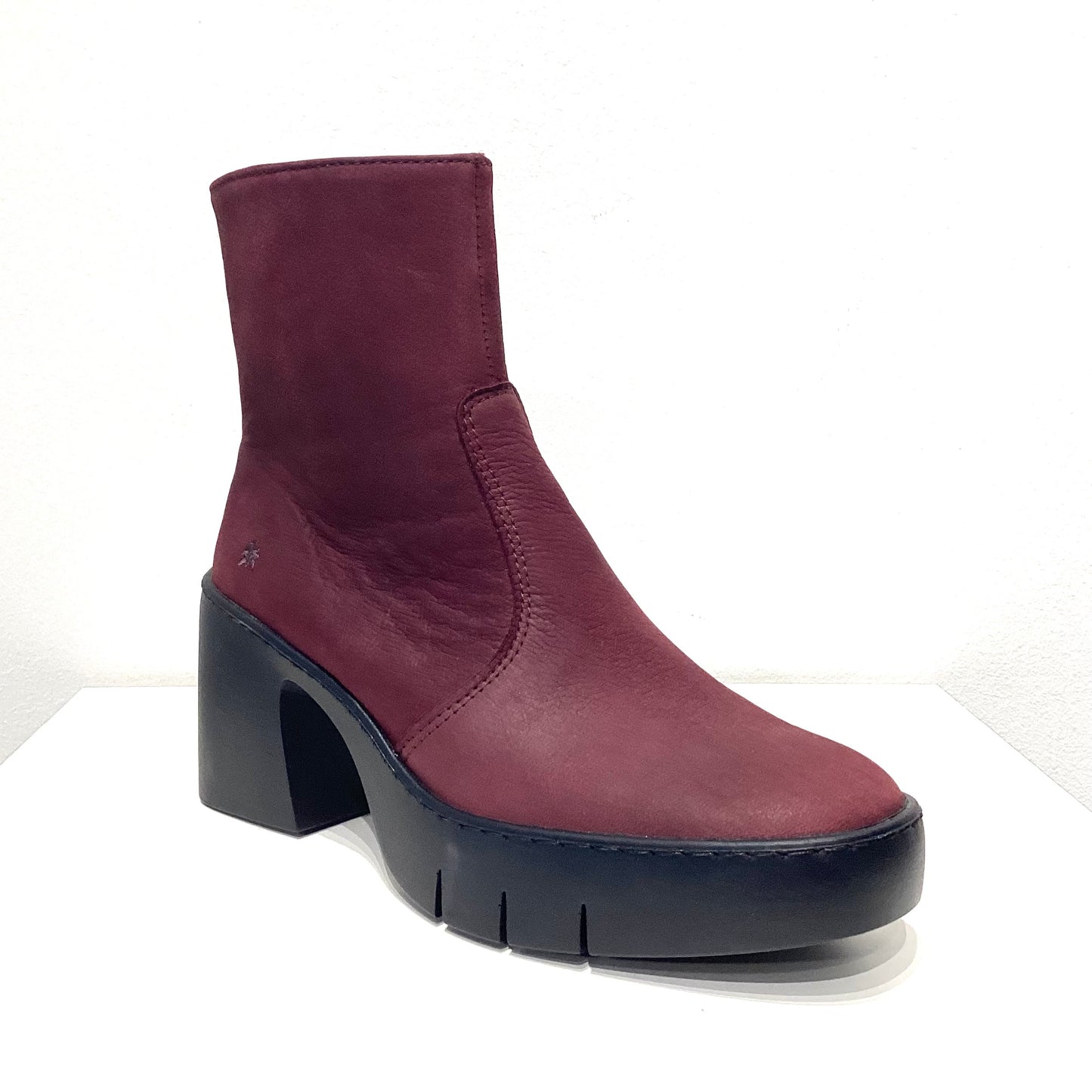 ART | WOMEN'S BOOTS | 1656 BURGUNDY/SOFIA NUBUCK | RED