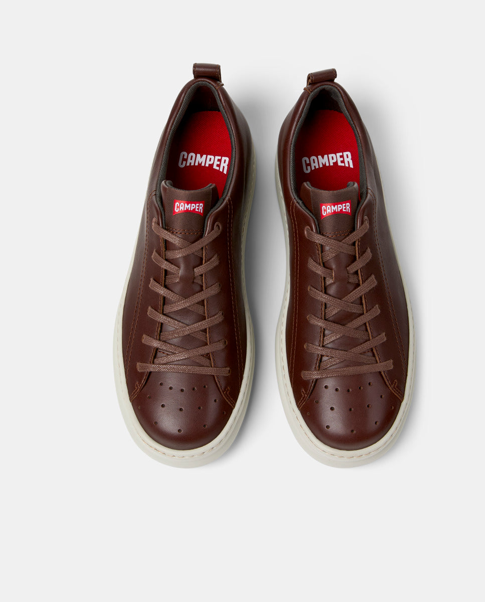 CAMPER Runner, brun sneakers för herr hos Tascón